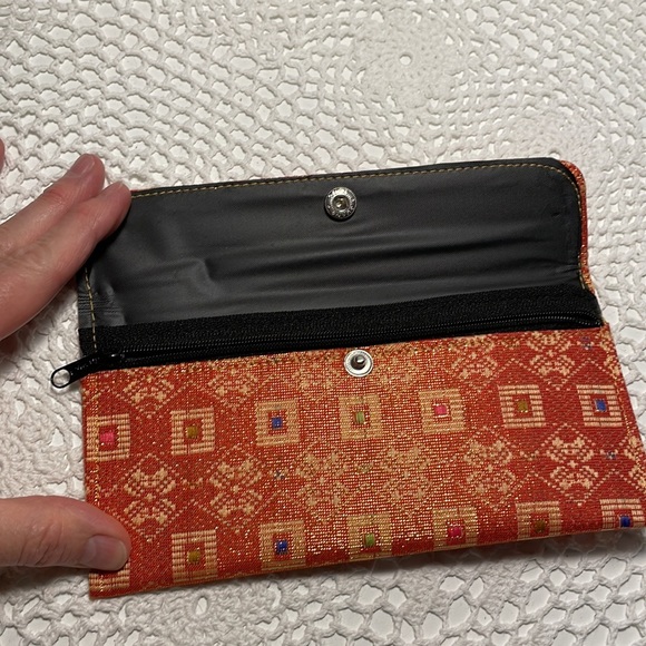 New! Tapestry clutch wallet - Picture 3 of 3
